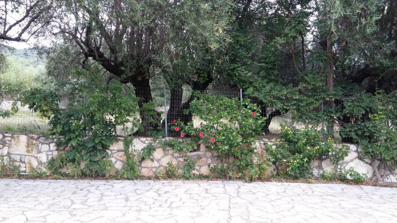 The Stone House-Zacharatos Nikolaos Villa Pouláta Екстериор снимка